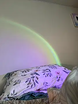 HelennaMoon  online show from September 17, 2025, 4:09 pm