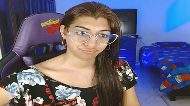 engielphoenis14 online show from July 5, 2026, 12:04 am