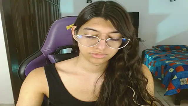 engielphoenis14 online show from June 21, 2026, 7:41 pm