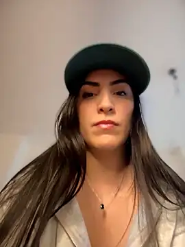 alessandra-a online show from June 14, 2026, 8:43 pm