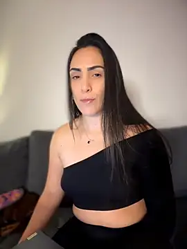 alessandra-a online show from May 25, 2026, 3:50 am
