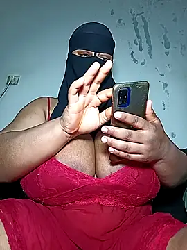 Snapshot of Loly_mor chatting on April 14, 2026, 4:50 am Loly mor online show from April 14, 2026, 4:50 am