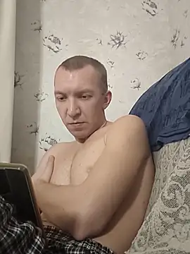 MityaXLoves online show from April 19, 2026, 6:10 pm