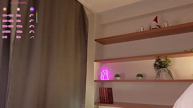 NaokoStifel online show from September 24, 2025, 1:13 am