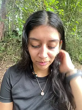 BrittanyDiaz online show from February 1, 2026, 6:06 pm