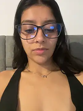 BrittanyDiaz online show from May 5, 2026, 7:28 pm
