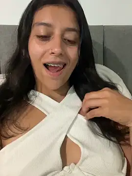 Snapshot of BrittanyDiaz chatting on March 16, 2026, 9:28 pm BrittanyDiaz online show from March 16, 2026, 9:28 pm