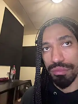 Snapshot of hotcamboy420 chatting on December 19, 2025, 4:05 am hotcamboy420 online show from December 19, 2025, 4:05 am