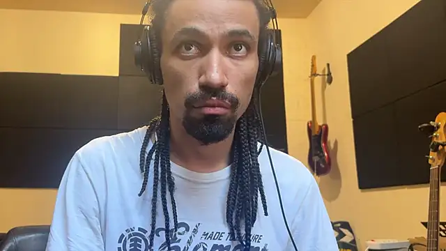 Snapshot of hotcamboy420 chatting on November 22, 2025, 8:51 pm hotcamboy420 online show from November 22, 2025, 8:51 pm