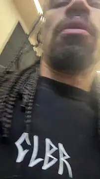 Snapshot of hotcamboy420 chatting on January 9, 2026, 9:11 pm hotcamboy420 online show from January 9, 2026, 9:11 pm