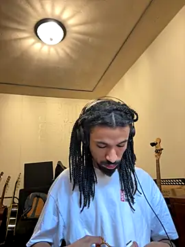 Snapshot of hotcamboy420 chatting on November 7, 2025, 8:02 pm hotcamboy420 online show from November 7, 2025, 8:02 pm