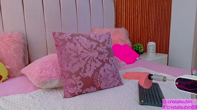 cristal subin69 online show from November 3, 2025, 1:58 pm