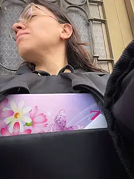 Snapshot of karlamorris_ chatting on February 14, 2026, 1:44 pm karlamorris online show from February 14, 2026, 1:44 pm