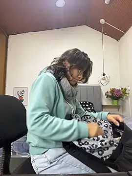 Snapshot of karlamorris_ chatting on March 17, 2026, 1:14 pm karlamorris online show from March 17, 2026, 1:14 pm