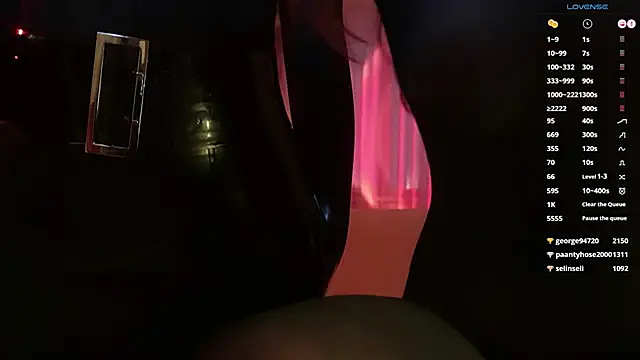 Jantrlatex online show from January 11, 2025, 5:51 pm