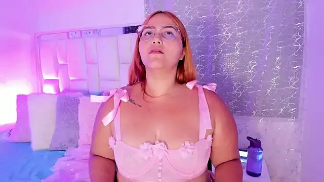 LeahxBarker online show from September 12, 2025, 12:11 am