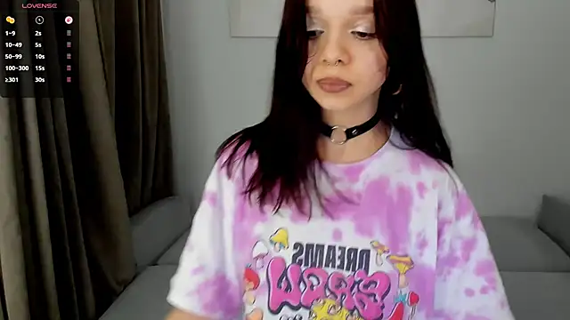 crystal lilith online show from March 1, 2026, 8:09 pm