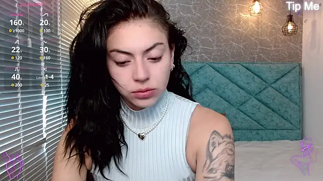 april dumont online show from March 18, 2025, 12:39 pm