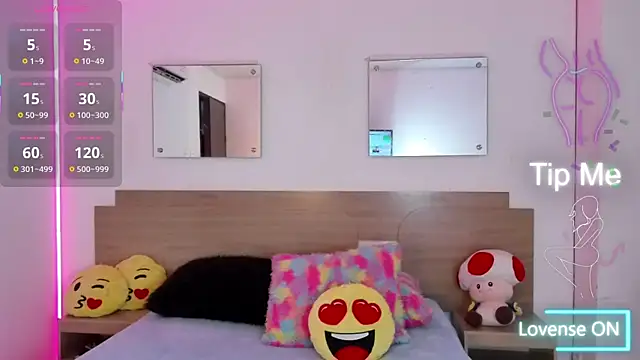 april dumont online show from September 12, 2025, 12:16 pm