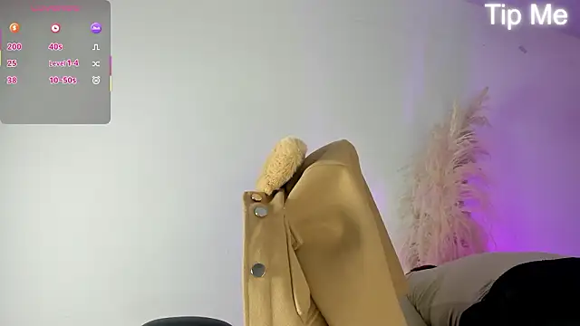 april dumont online show from March 9, 2026, 12:41 pm