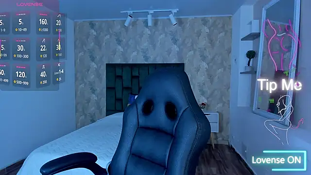 april dumont online show from December 18, 2025, 2:54 pm