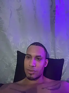 Snapshot of MagnusFrost chatting on February 26, 2026, 3:28 am MagnusFrost online show from February 26, 2026, 3:28 am