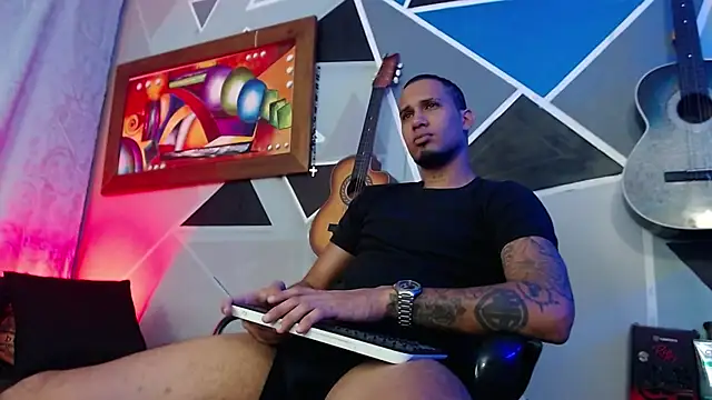 Snapshot of MagnusFrost chatting on February 19, 2026, 7:22 pm MagnusFrost online show from February 19, 2026, 7:22 pm