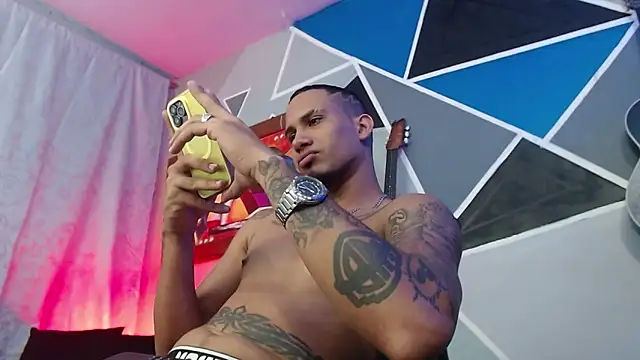 Snapshot of MagnusFrost chatting on March 9, 2026, 1:09 am MagnusFrost online show from March 9, 2026, 1:09 am