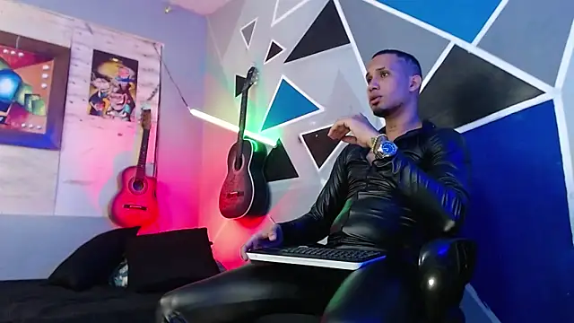 MagnusFrost online show from November 11, 2025, 4:07 am