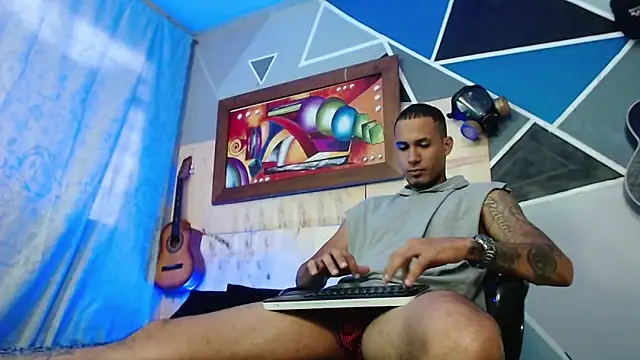 MagnusFrost online show from June 9, 2026, 6:31 pm