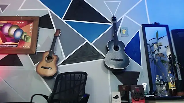 Snapshot of MagnusFrost chatting on March 19, 2026, 7:36 pm MagnusFrost online show from March 19, 2026, 7:36 pm