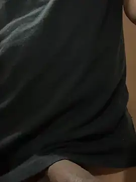 Snapshot of Luis455gomez chatting on February 17, 2026, 2:09 am Luis455gomez online show from February 17, 2026, 2:09 am