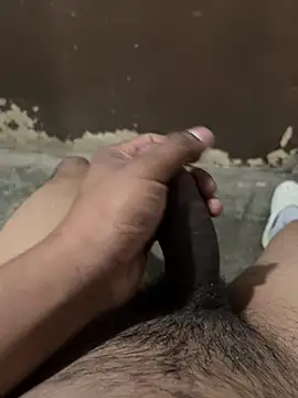 Snapshot of Luis455gomez chatting on March 7, 2026, 2:29 am Luis455gomez online show from March 7, 2026, 2:29 am