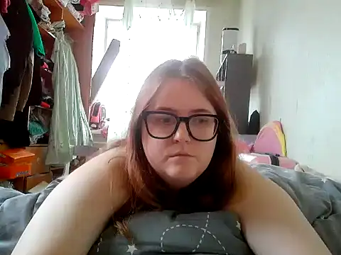 DesireMelissa online show from June 15, 2026, 8:47 am