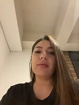 Latina vanessa online show from July 21, 2026, 1:30 am