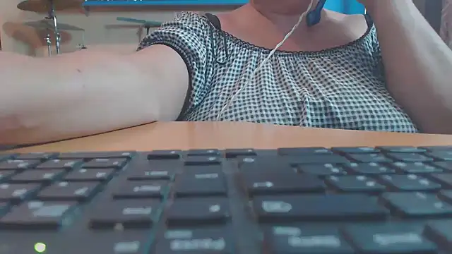 bbwxxx70 online show from September 22, 2025, 5:24 am