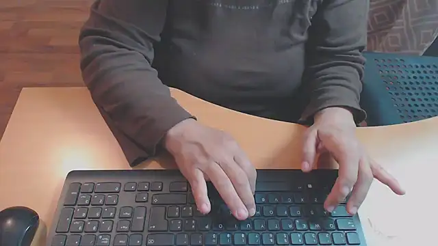 bbwxxx70 online show from October 14, 2025, 1:17 am