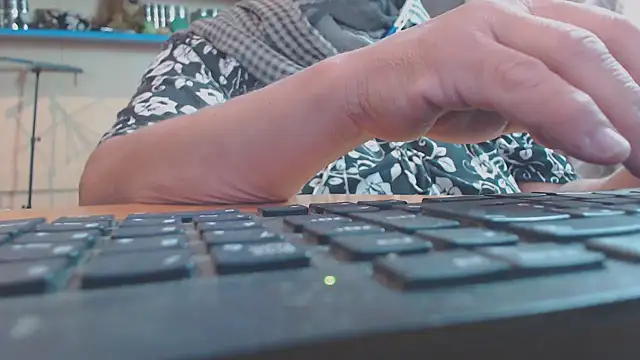 bbwxxx70 online show from October 9, 2025, 7:42 am