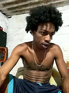 Larry-n-clouds online show from December 21, 2025, 2:24 am