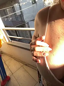 maruzzasexy online show from June 13, 2026, 5:16 am