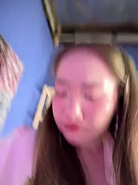 Asianpie  online show from November 22, 2025, 1:04 am