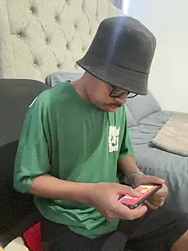 Snapshot of JaroDawg47 chatting on July 13, 2026, 11:42 am JaroDawg47 online show from July 13, 2026, 11:42 am