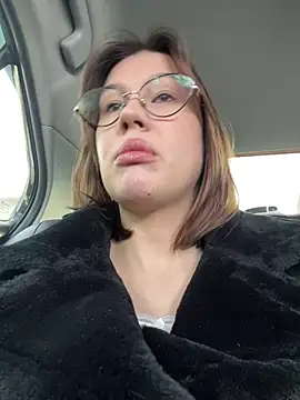 Snapshot of RinaCat chatting on March 10, 2026, 5:44 am RinaCat online show from March 10, 2026, 5:44 am