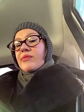 RinaCat online show from November 30, 2025, 5:41 am