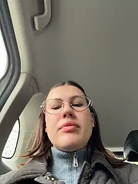 Snapshot of RinaCat chatting on May 20, 2026, 5:26 am RinaCat online show from May 20, 2026, 5:26 am