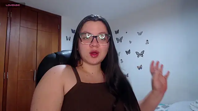 Sarahros1 online show from February 11, 2026, 11:59 pm