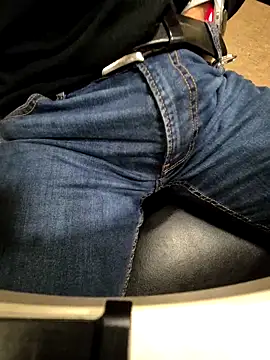 alessandroman2114 online show from December 16, 2025, 6:34 pm