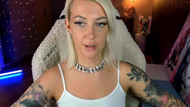 Snapshot of tykioty_Miley chatting on February 21, 2026, 12:07 pm tykioty Miley online show from February 21, 2026, 12:07 pm