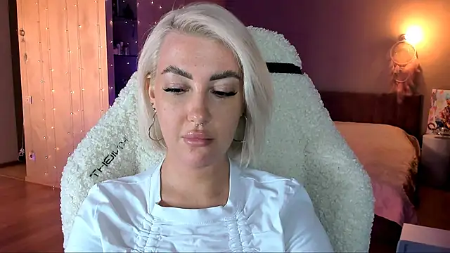 tykioty Miley online show from February 8, 2025, 12:50 pm