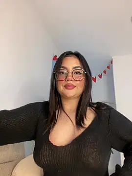 montmariana online show from March 11, 2025, 6:41 am